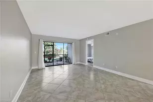 1211 Rosemary Ct, Naples, FL 34103 - Photo 7
