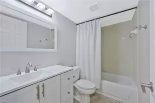 1211 Rosemary Ct, Naples, FL 34103 - Photo 13