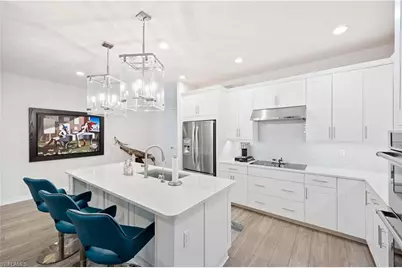 13058 Pembroke Dr, Naples, FL 34105 - Photo 15