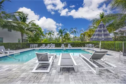 13058 Pembroke Dr, Naples, FL 34105 - Photo 33