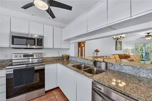 3021 Sandpiper Bay Cir, Naples, FL 34112 - Photo 5