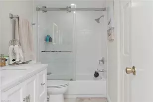 1001 Foxfire Ln, Naples, FL 34104 - Photo 17