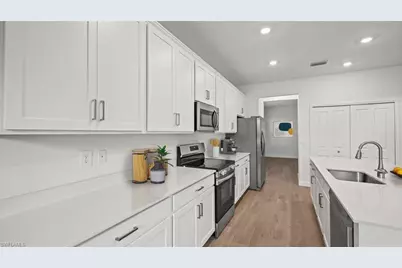 5172 Sugarwood Dr, Naples, FL 34113 - Photo 7