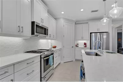 2194 Marquesa Cir, Naples, FL 34112 - Photo 7