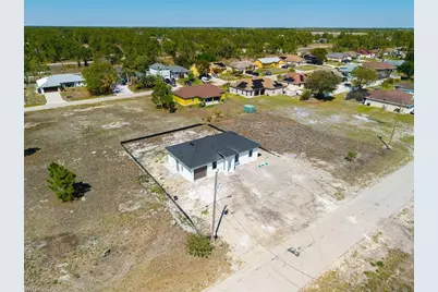 1211 Delores St E, Lehigh Acres, FL 33974 - Photo 27