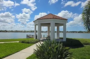 7725 Jewel Ln, Naples, FL 34109 - Photo 3