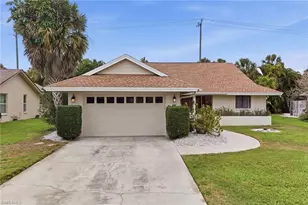 4581 Chippendale Dr, Naples, FL 34112 - Photo 3