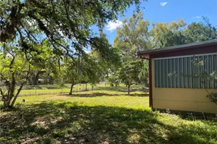 4014 N Edgewater Cir, Labelle, FL 33935 - Photo 7