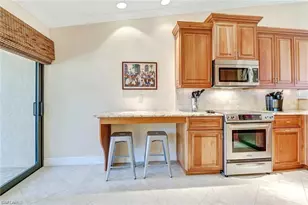 206 Foxtail Ct, Naples, FL 34104 - Photo 9