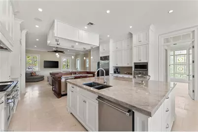 2325 Lantern Ln, Naples, FL 34102 - Photo 17