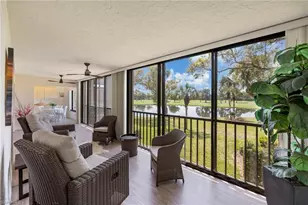 425 Wildwood Ln, Naples, FL 34105 - Photo 3