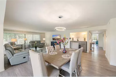 425 Wildwood Ln, Naples, FL 34105 - Photo 7