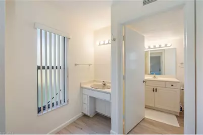 425 Wildwood Ln, Naples, FL 34105 - Photo 13