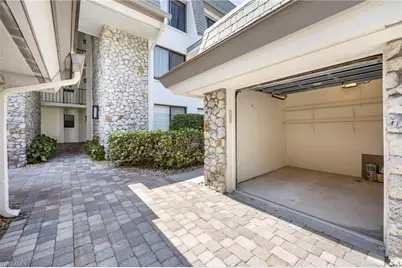 425 Wildwood Ln, Naples, FL 34105 - Photo 21