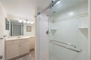 425 Wildwood Ln, Naples, FL 34105 - Photo 17