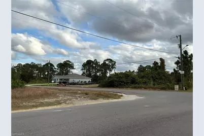 55 Hanna Ave S, Lehigh Acres, FL 33976 - Photo 5