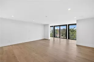 6040 Pelican Bay Blvd, Naples, FL 34108 - Photo 7