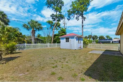 819 98th Ave N, Naples, FL 34108 - Photo 21