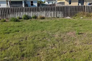 2714 63rd St W, Lehigh Acres, FL 33971 - Photo 13