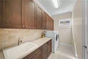 8735 Cavano St E, Naples, FL 34119 - Photo 23