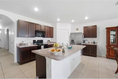 3422 Cancun Ct, Cape Coral, FL 33909 - Photo 3