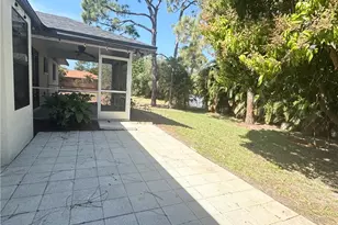 8137 Pelican Rd, Fort Myers, FL 33967 - Photo 21