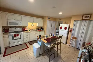 5352 16th Pl SW, Naples, FL 34116 - Photo 9