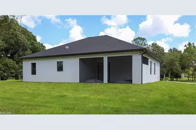 109 14th St SE, Naples, FL 34117 - Photo 3