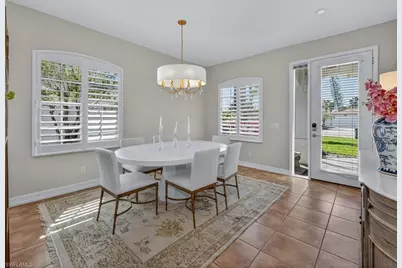 585 104th Ave N, Naples, FL 34108 - Photo 5