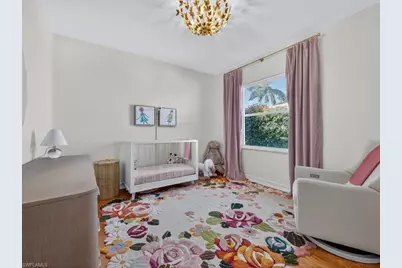 585 104th Ave N, Naples, FL 34108 - Photo 9