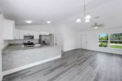 626 NW 2nd Ln, Cape Coral, FL 33993 - Photo 5