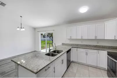 626 NW 2nd Ln, Cape Coral, FL 33993 - Photo 7