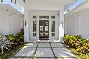 1467 Marlin Dr, Naples, FL 34102 - Photo 5