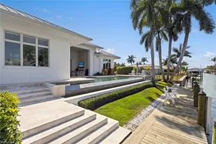 1467 Marlin Dr, Naples, FL 34102 - Photo 19