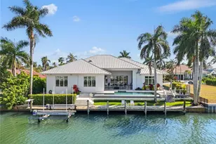 1467 Marlin Dr, Naples, FL 34102 - Photo 3