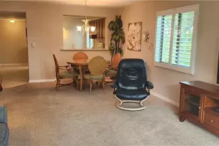 221 Fox Glen Dr, Naples, FL 34104 - Photo 9