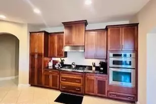 2547 Marquesa Royale Ln, Naples, FL 34109 - Photo 5