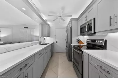 2900 Gulf Shore Blvd N #110, Naples, FL 34103 - Photo 7