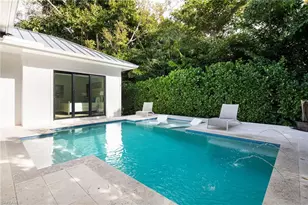 1064 13th St N, Naples, FL 34102 - Photo 13