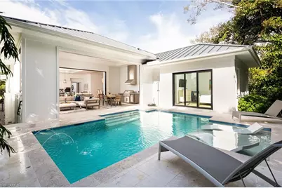 1064 13th St N, Naples, FL 34102 - Photo 3