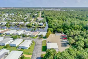 2 Jade Dr, Naples, FL 34114 - Photo 43