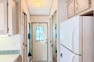 2 Jade Dr, Naples, FL 34114 - Photo 3