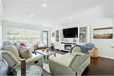 1063 22nd Ave N, Naples, FL 34103 - Photo 7