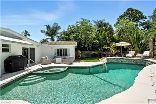 1063 22nd Ave N, Naples, FL 34103 - Photo 27