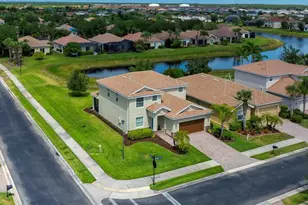 2478 Heydon Cir E, Naples, FL 34120 - Photo 1