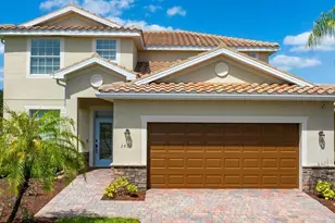 2478 Heydon Cir E, Naples, FL 34120 - Photo 5