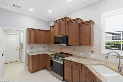 6039 Fairway Ct, Naples, FL 34110 - Photo 11