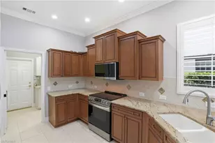 6039 Fairway Ct, Naples, FL 34110 - Photo 11