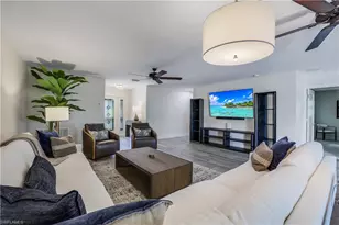 1390 Chesapeake Ave, Naples, FL 34102 - Photo 13