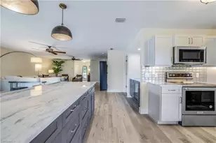 1390 Chesapeake Ave, Naples, FL 34102 - Photo 19